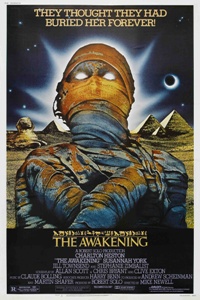 кадры из The Awakening / Алмаз семи звезд (1980)